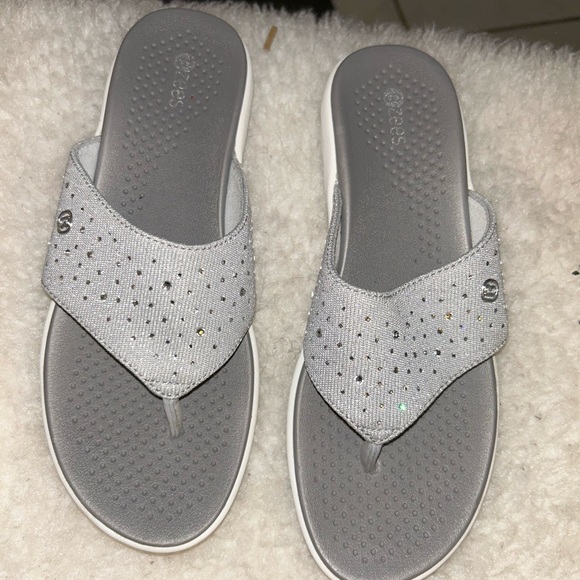 Bzees sandals - Picture 7 of 11